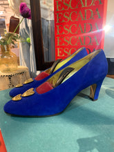 Load image into Gallery viewer, Escada Royal Blue Heart heels
