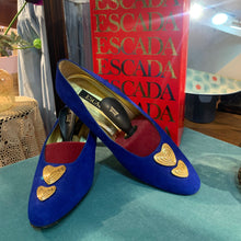 Load image into Gallery viewer, Escada Royal Blue Heart heels
