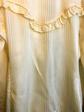 Load image into Gallery viewer, 70s USA Ruffle Blouse
