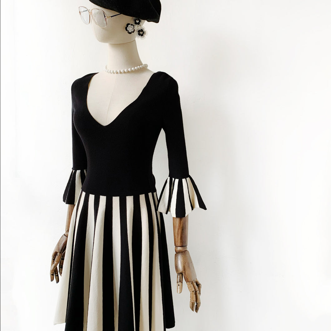 BOUTIQUE MOSCHINO Striped Knitted Dress